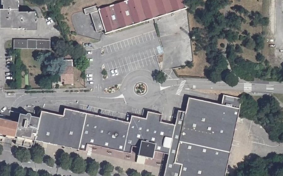 Vue aérienne du Rond-point anonyme n°8022799