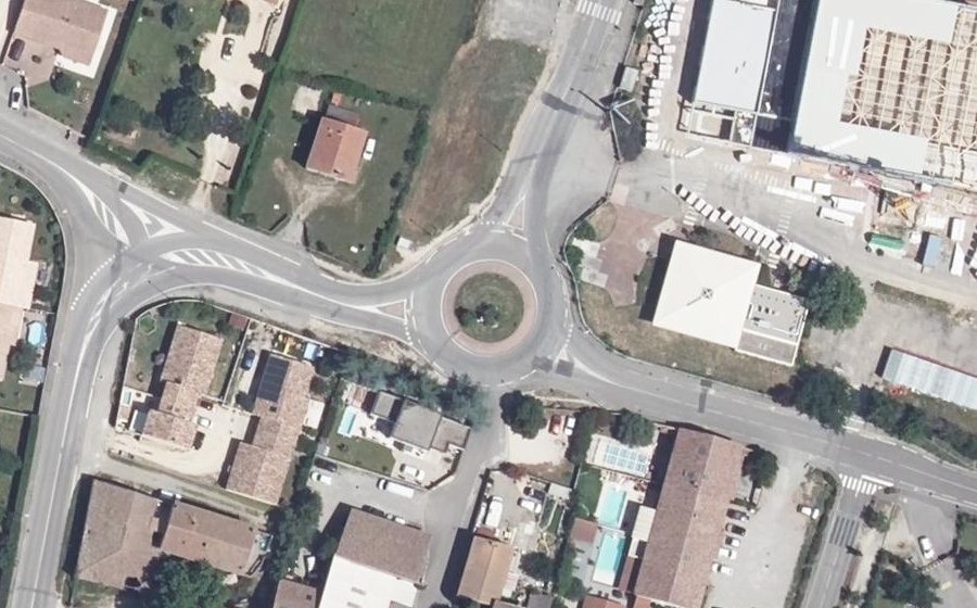 Vue aérienne du Rond-point anonyme n°8022808