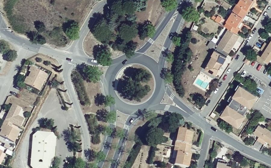 Vue aérienne du Rond-point anonyme n°8024352