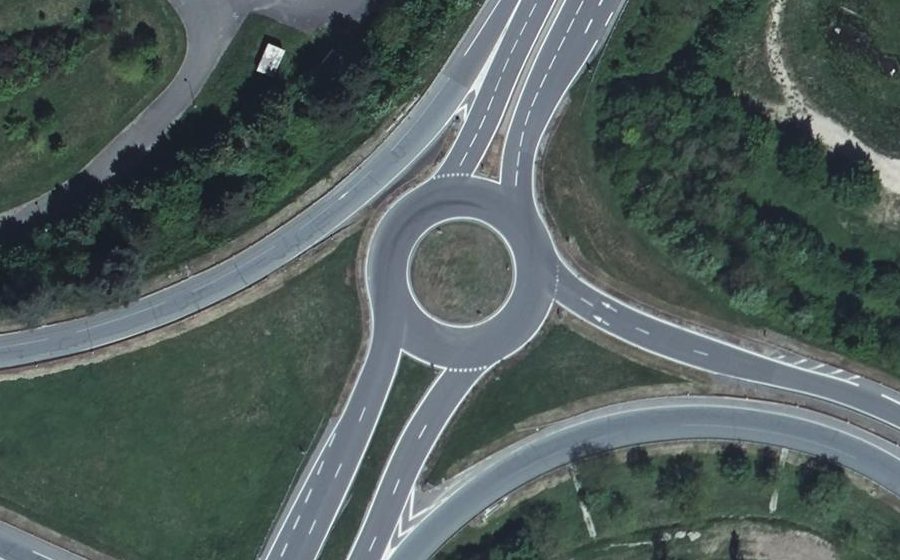 Vue aérienne du Rond-point anonyme n°8026095