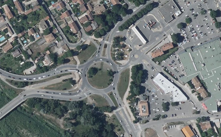 Vue aérienne du Rond-point anonyme n°8026355