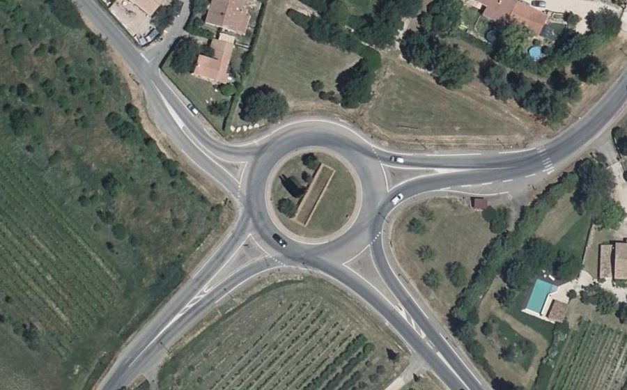 Vue aérienne du Rond-point anonyme n°8026425
