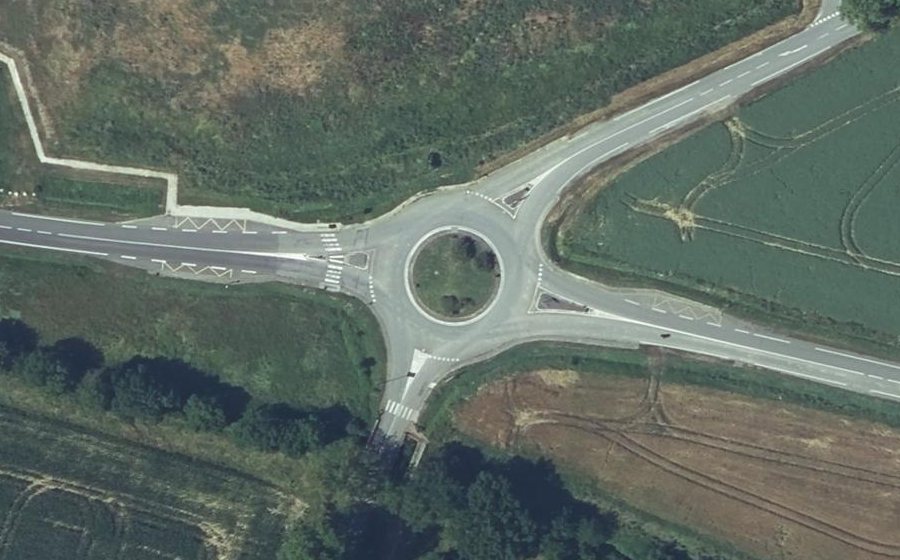 Vue aérienne du Rond-point anonyme n°8027388