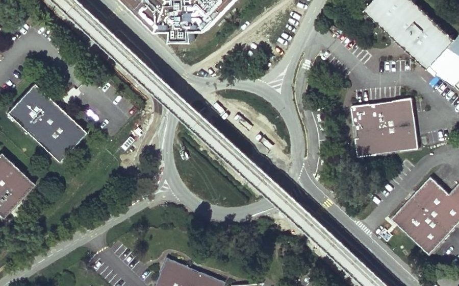 Vue aérienne du Rond-point anonyme n°8027534