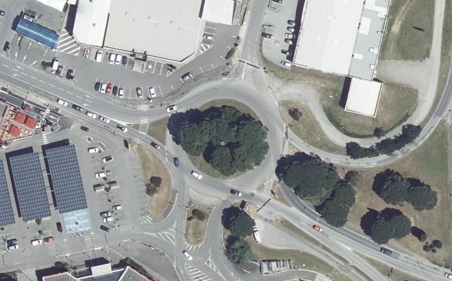 Vue aérienne du Rond-point anonyme n°8036963