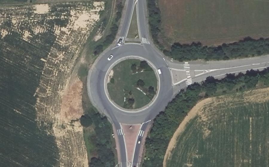 Vue aérienne du Rond-point anonyme n°8038251