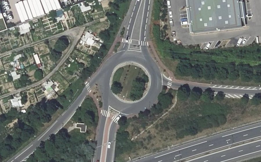 Vue aérienne du Rond-point anonyme n°8038499