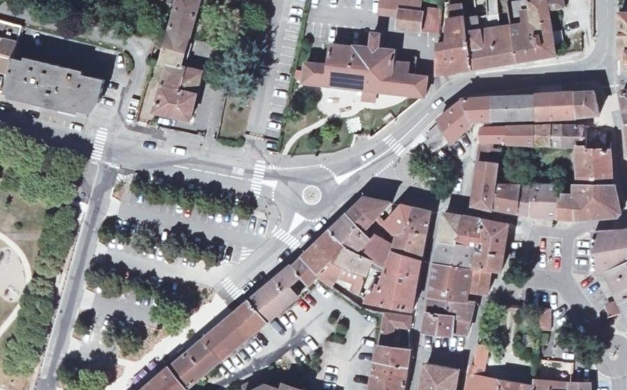 Vue aérienne du Rond-point anonyme n°8043108