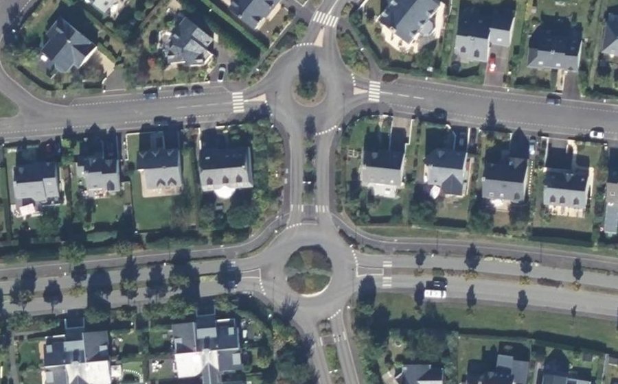 Vue aérienne du Rond-point anonyme n°8044361