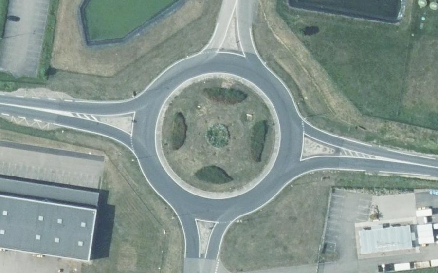 Vue aérienne du Rond-point anonyme n°8044962