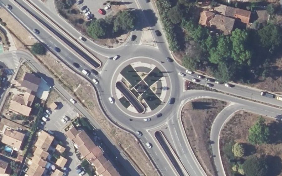 Vue aérienne du Rond-point anonyme n°8048495