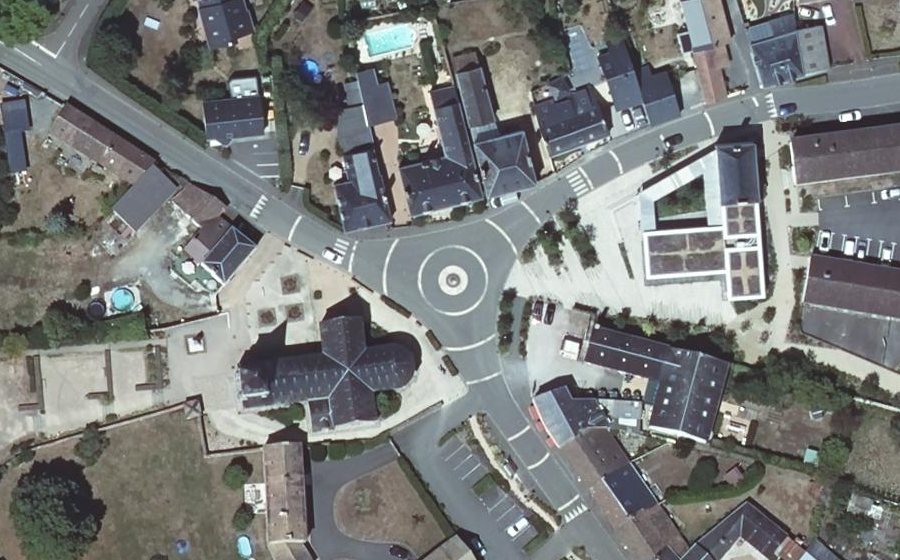 Vue aérienne du Place de l'Église