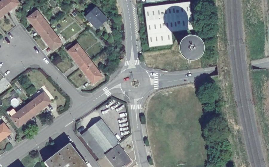 Vue aérienne du Rond-point anonyme n°8056382