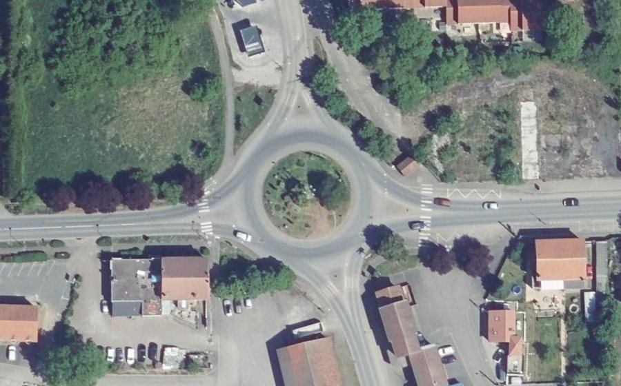 Vue aérienne du Rond-point anonyme n°8056423
