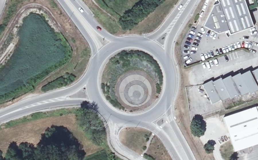 Vue aérienne du Rond-point anonyme n°8057587