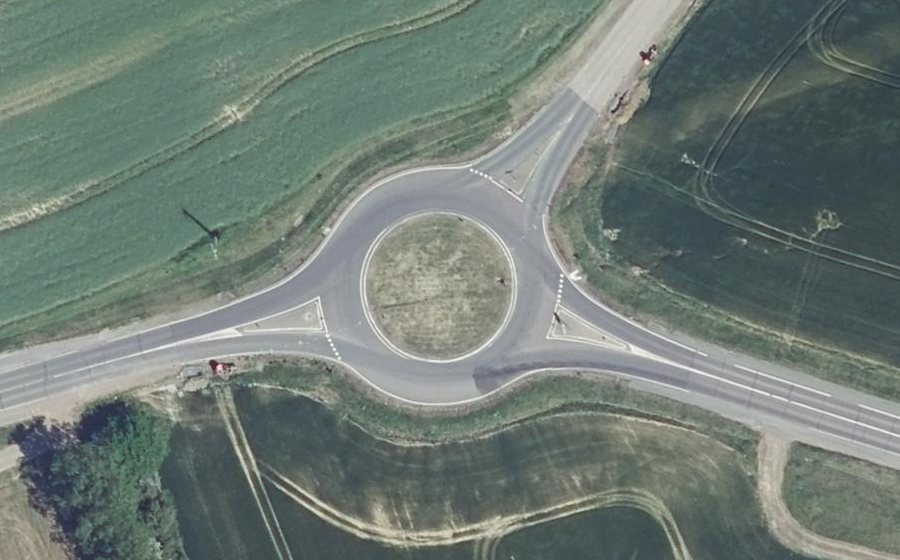 Vue aérienne du Rond-point anonyme n°8058471