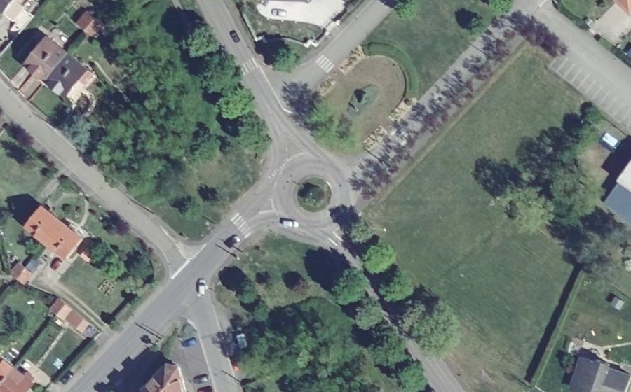 Vue aérienne du Rond-point anonyme n°8058498