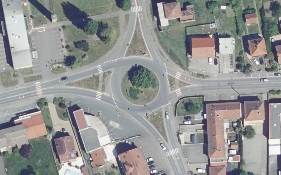 Vue aérienne du Rond-point anonyme n°8058499