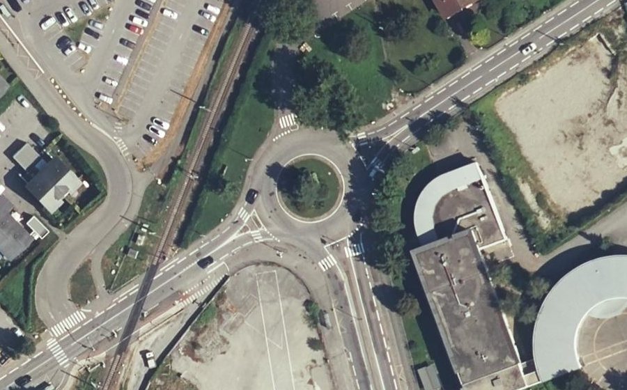 Vue aérienne du Rond-point anonyme n°8063341