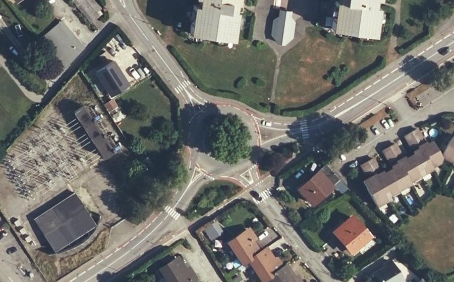 Vue aérienne du Rond-point anonyme n°8063344