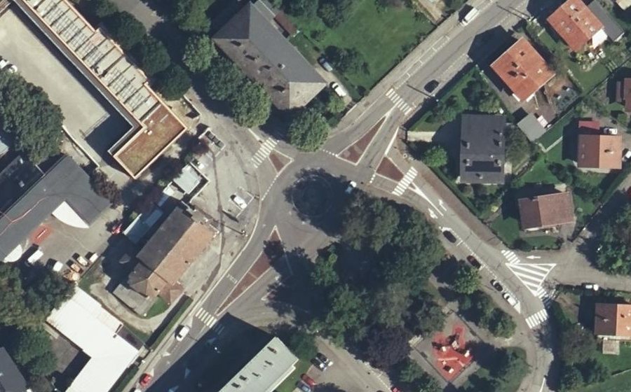 Vue aérienne du Rond-point anonyme n°8063350