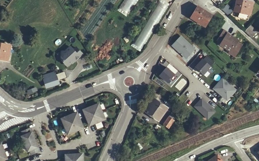 Vue aérienne du Rond-point anonyme n°8063352