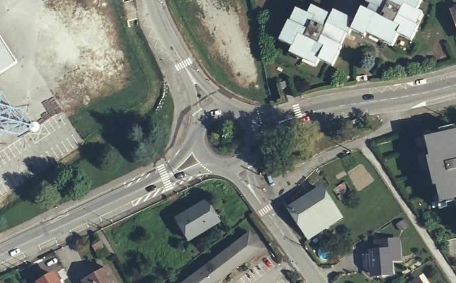 Vue aérienne du Rond-point anonyme n°8063358