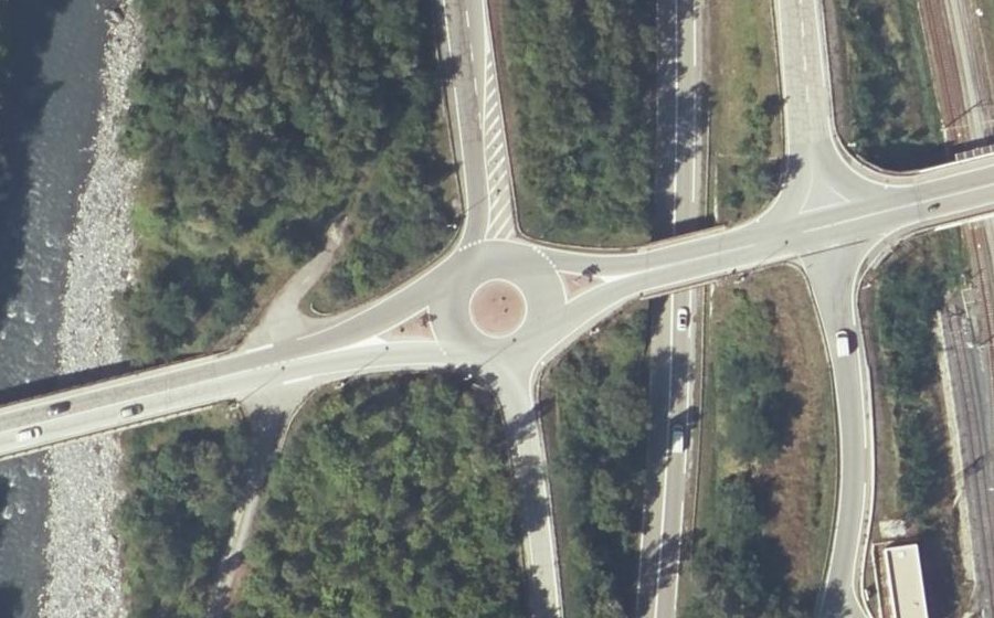 Vue aérienne du Rond-point anonyme n°8063906