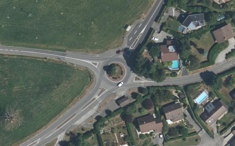 Vue aérienne du Rond-point anonyme n°8066874