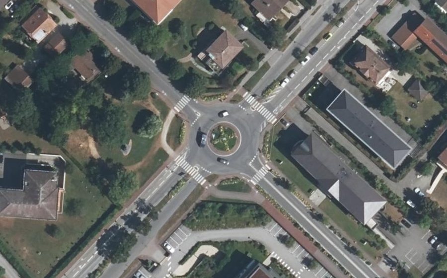 Vue aérienne du Rond-point anonyme n°8066945