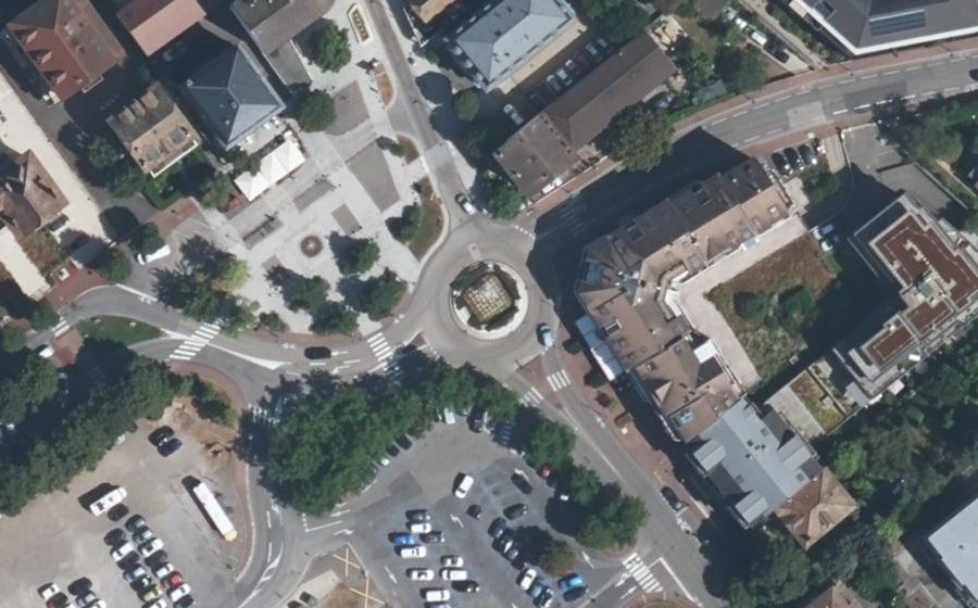Vue aérienne du Rond-point anonyme n°8066946
