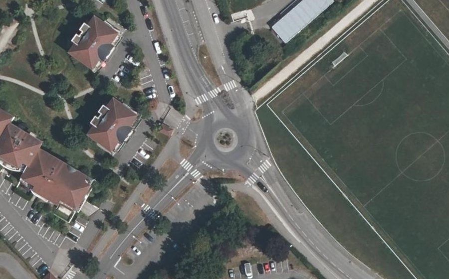 Vue aérienne du Rond-point anonyme n°8067123