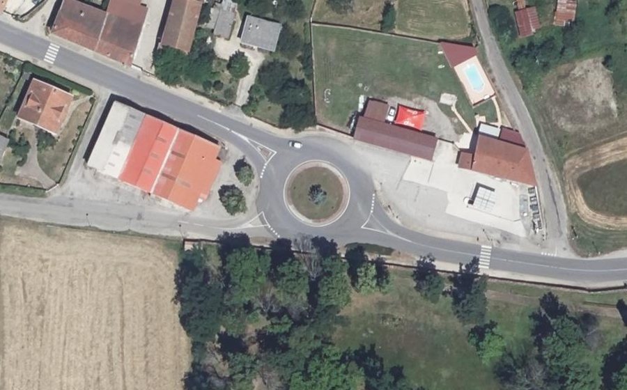 Vue aérienne du Rond-point anonyme n°8069988
