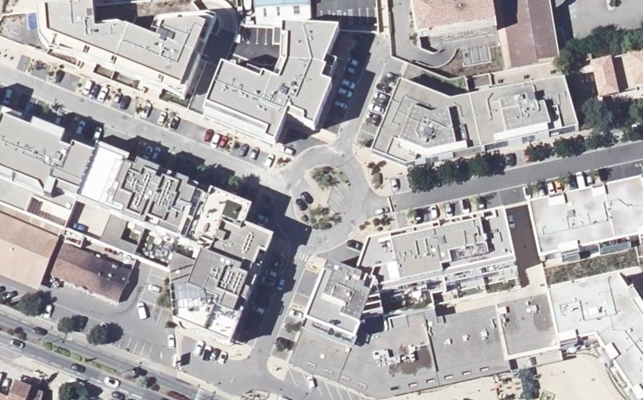 Vue aérienne du Rond-point anonyme n°807561765