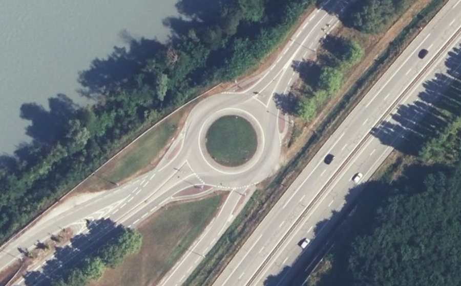Vue aérienne du Rond-point anonyme n°8076026