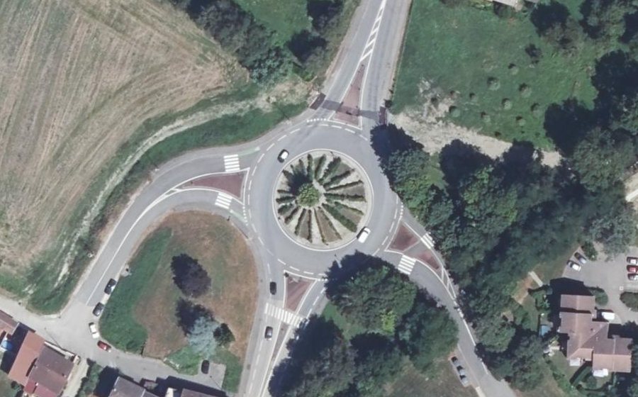Vue aérienne du Rond-point anonyme n°8076271