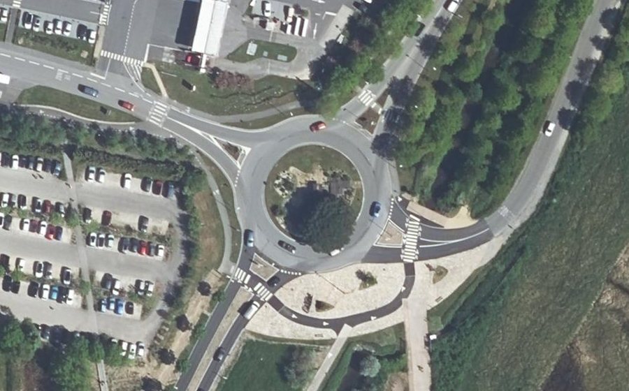 Vue aérienne du Rond-point anonyme n°8078041