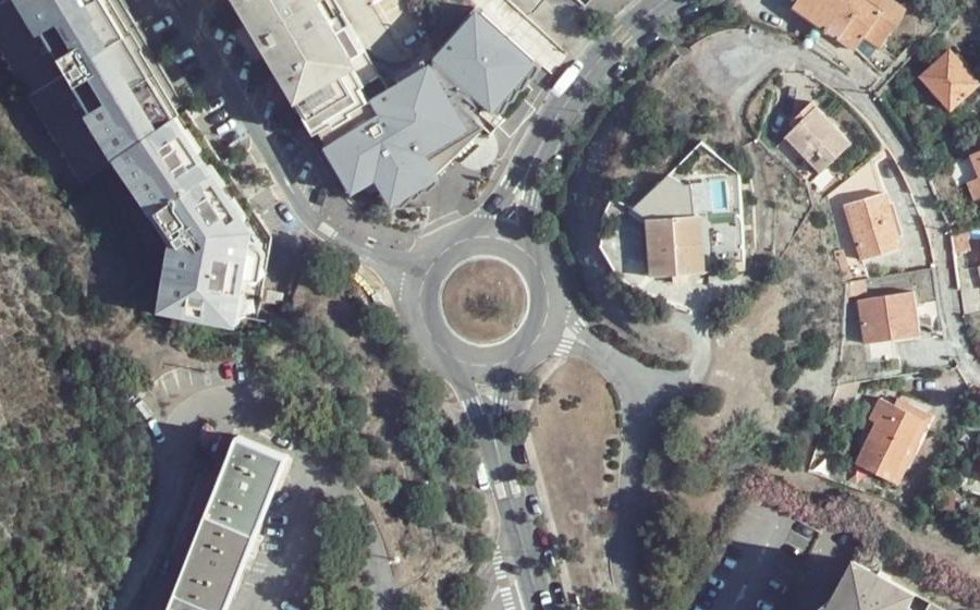 Vue aérienne du Rond-point anonyme n°8089730
