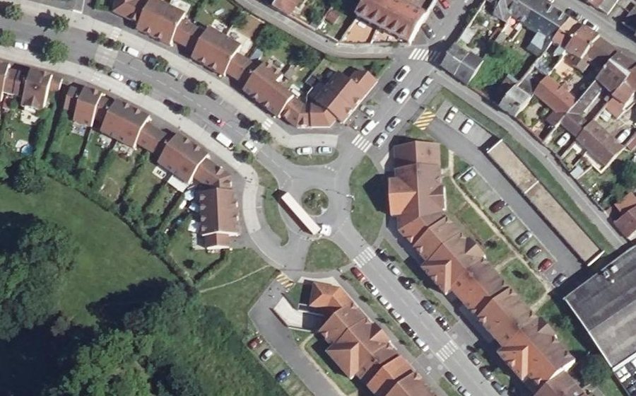 Vue aérienne du Rond-point anonyme n°809504000