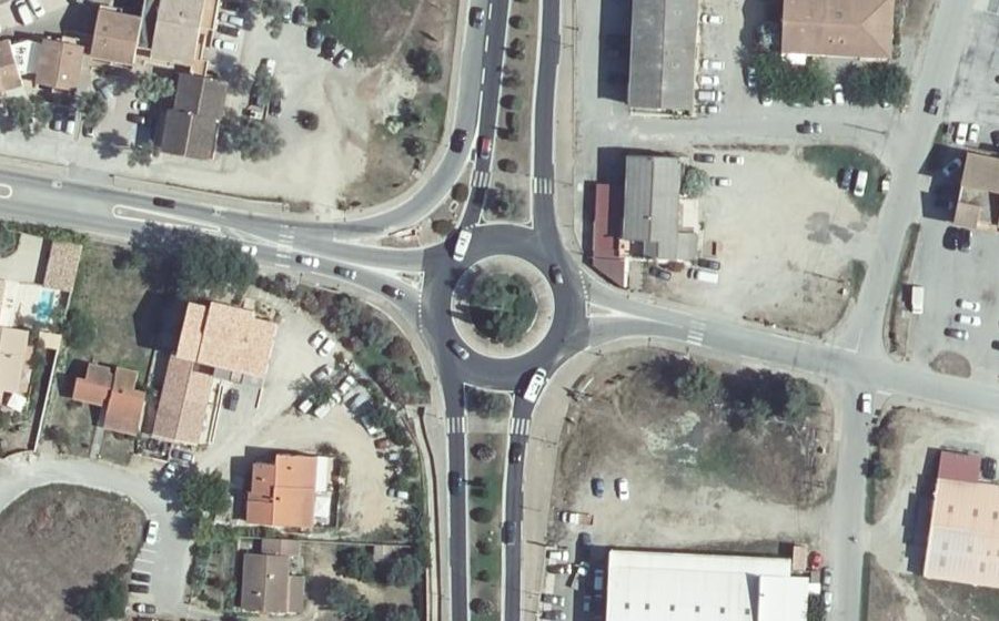 Vue aérienne du Rond-point anonyme n°8098666