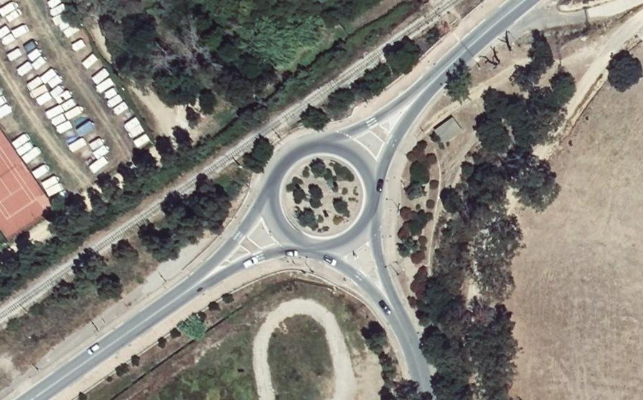 Vue aérienne du Rond-point anonyme n°8098984