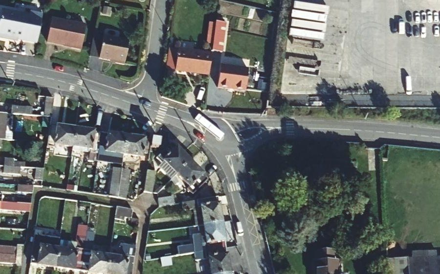 Vue aérienne du Rond-point anonyme n°810400926