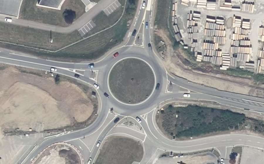 Vue aérienne du Rond-point anonyme n°8105659