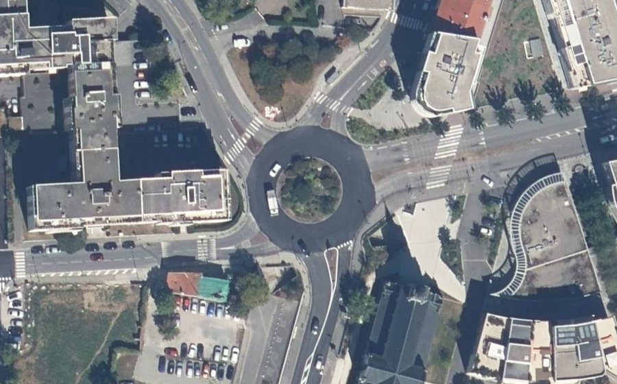 Vue aérienne du Rond-point anonyme n°8108337