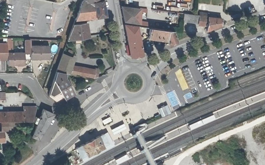 Vue aérienne du Rond-point anonyme n°8109809
