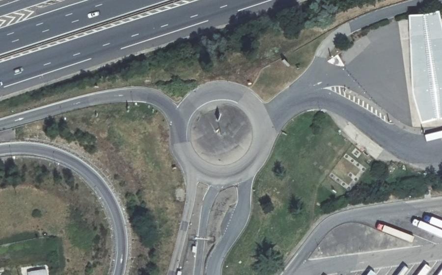 Vue aérienne du Rond-point anonyme n°8119726