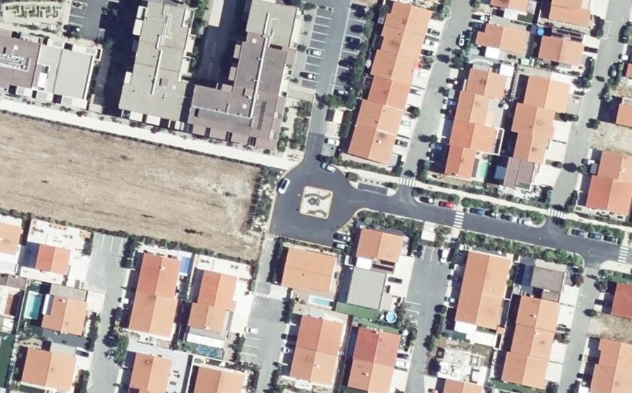 Vue aérienne du Rond-point anonyme n°812590418