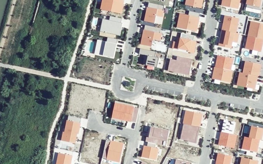 Vue aérienne du Rond-point anonyme n°812590424