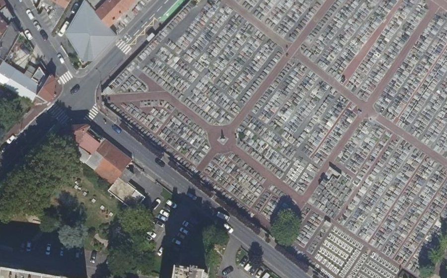 Vue aérienne du Rond-point anonyme n°812909959