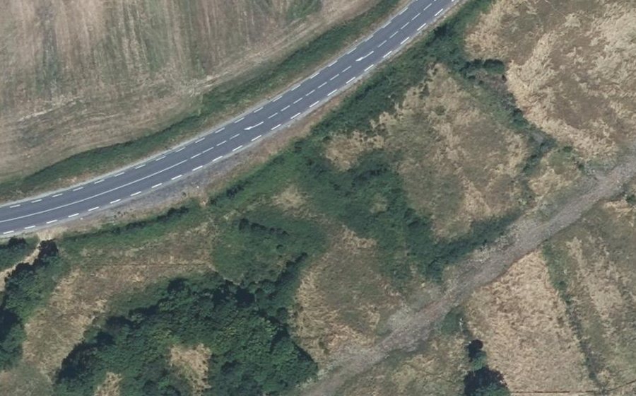 Vue aérienne du Rond-point anonyme n°818936946